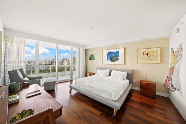 1643 Brickell Ave 2304, Miami, FL 33129