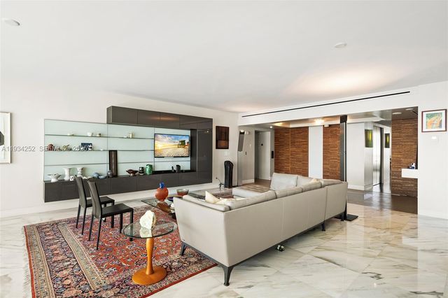 1643 Brickell Ave 2304, Miami, FL 33129