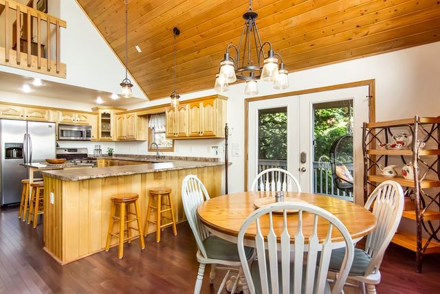 111 Trophy Buck Pointe, Murphy, NC 28906