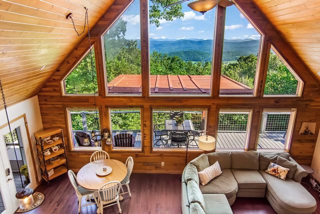 111 Trophy Buck Pointe, Murphy, NC 28906