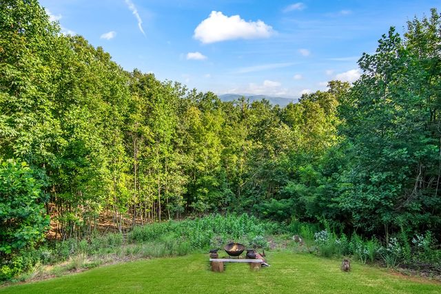 111 Trophy Buck Pointe, Murphy, NC 28906