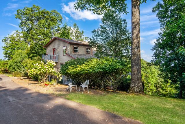 111 Trophy Buck Pointe, Murphy, NC 28906