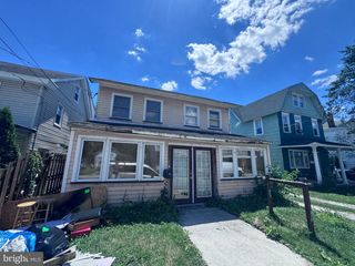 33 MAIN ST, Pennsville, NJ 08070