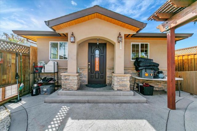 105 Sanchez Drive, Morgan Hill, CA 95037