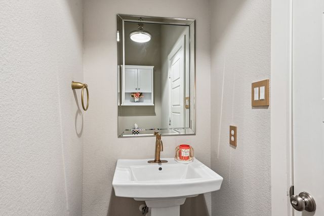 322 Templeton Drive, Fort Worth, TX 76107