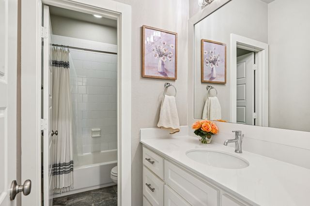 322 Templeton Drive, Fort Worth, TX 76107