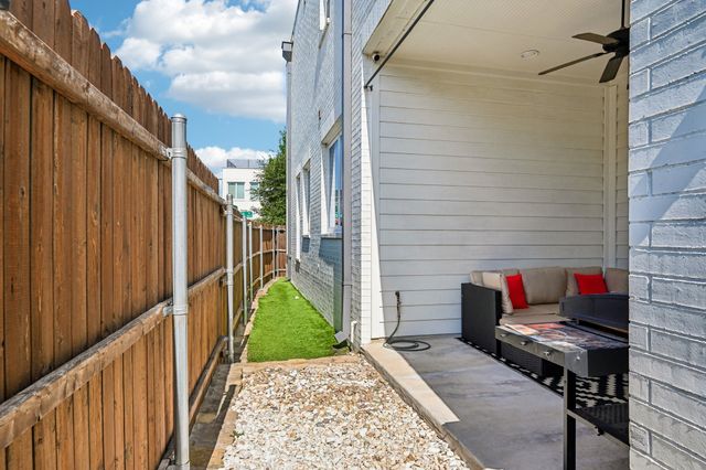 322 Templeton Drive, Fort Worth, TX 76107