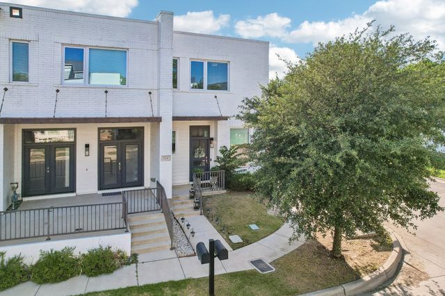 322 Templeton Drive, Fort Worth, TX 76107