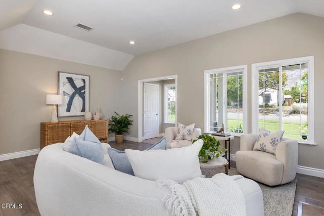 2064 Galbreth Road, Pasadena, CA 91104