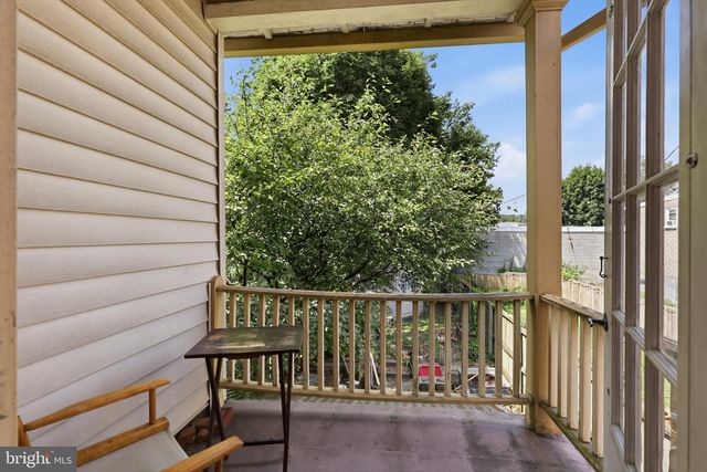 559 W WALNUT ST, Lancaster, PA 17603