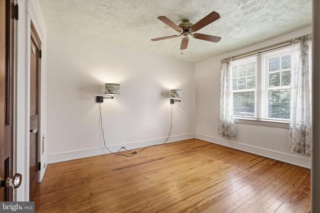 559 W WALNUT ST, Lancaster, PA 17603