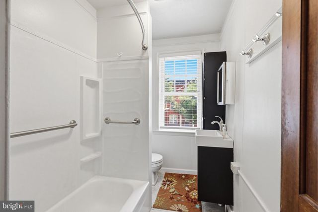 559 W WALNUT ST, Lancaster, PA 17603
