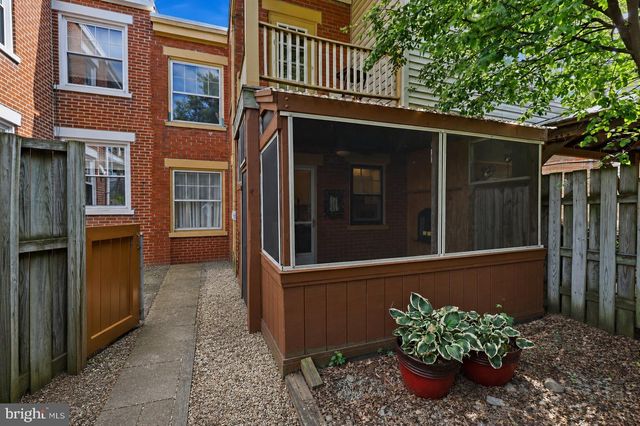 559 W WALNUT ST, Lancaster, PA 17603