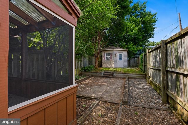 559 W WALNUT ST, Lancaster, PA 17603