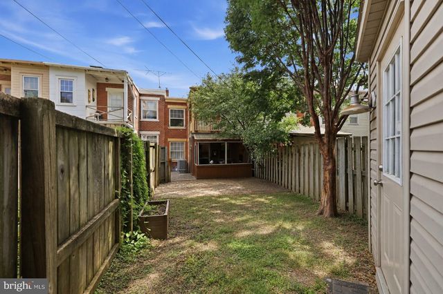 559 W WALNUT ST, Lancaster, PA 17603