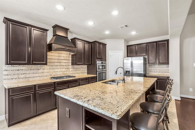 246 Hearthshire Circle, The Woodlands, TX 77354