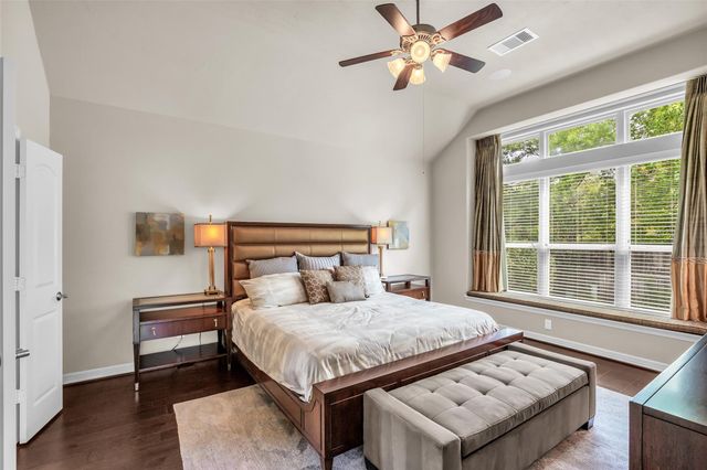 246 Hearthshire Circle, The Woodlands, TX 77354