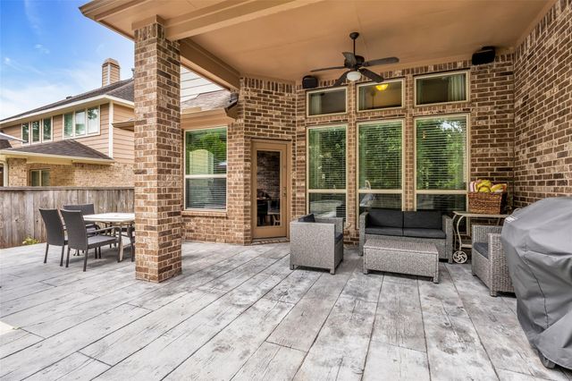246 Hearthshire Circle, The Woodlands, TX 77354