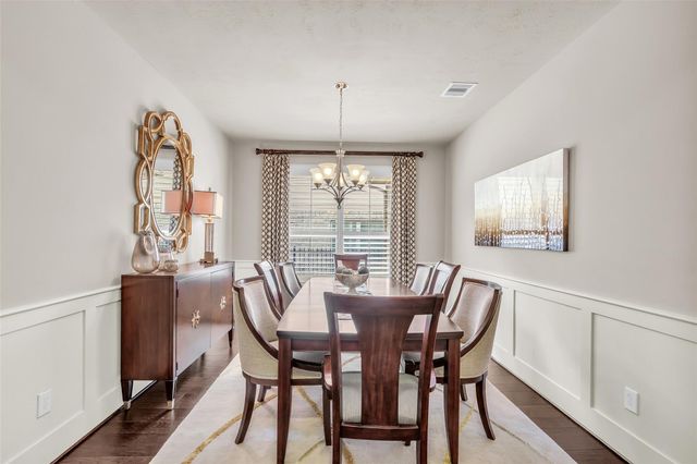246 Hearthshire Circle, The Woodlands, TX 77354