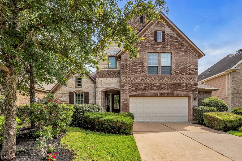 246 Hearthshire Circle, The Woodlands, TX 77354