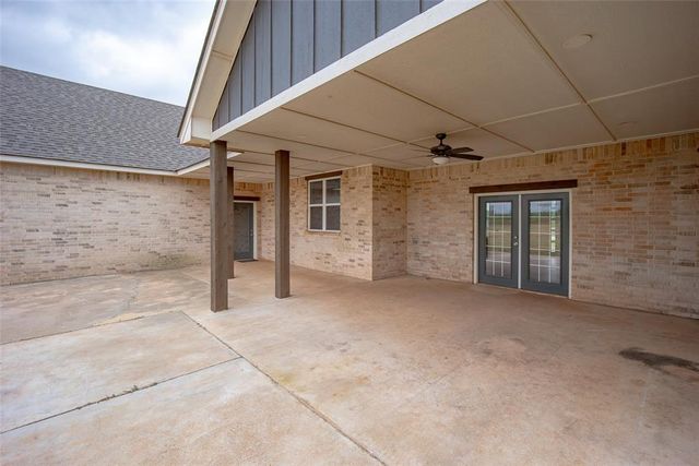 2389 S County Road 1262, Blanchard, OK 73010