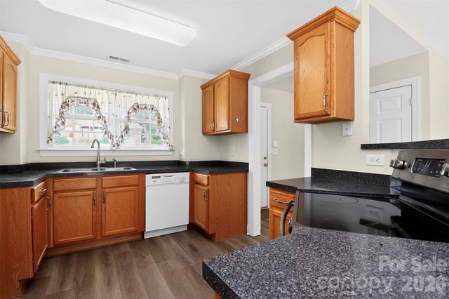 2823 Gourdvine Drive, Marshville, NC 28103
