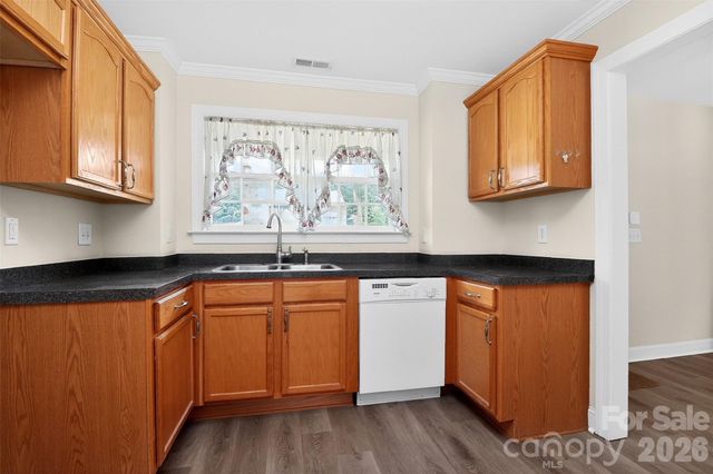 2823 Gourdvine Drive, Marshville, NC 28103