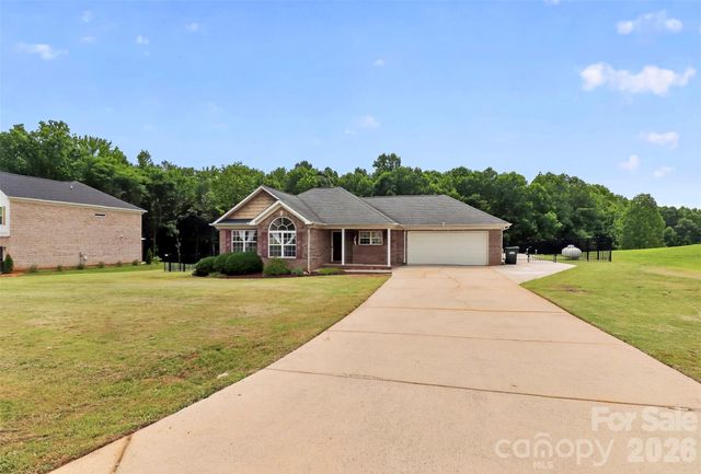2823 Gourdvine Drive, Marshville, NC 28103