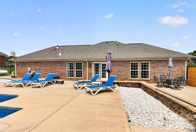 2823 Gourdvine Drive, Marshville, NC 28103