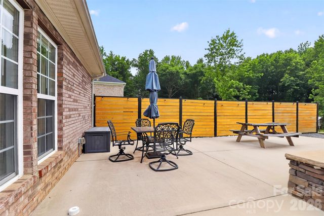 2823 Gourdvine Drive, Marshville, NC 28103