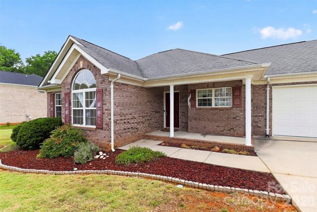 2823 Gourdvine Drive, Marshville, NC 28103