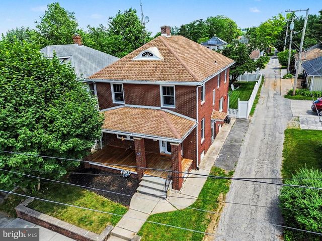 317 E HANOVER ST, Hanover, PA 17331