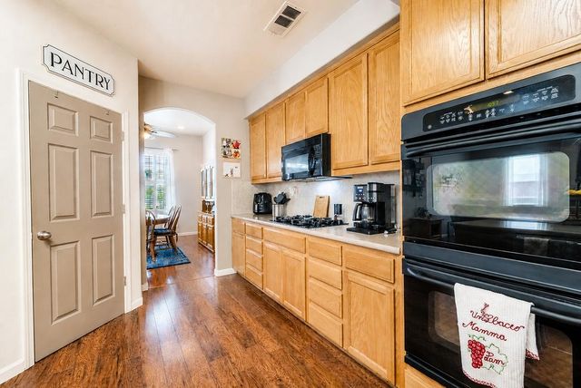 503 Franklin Ln, Ripon, CA 95366