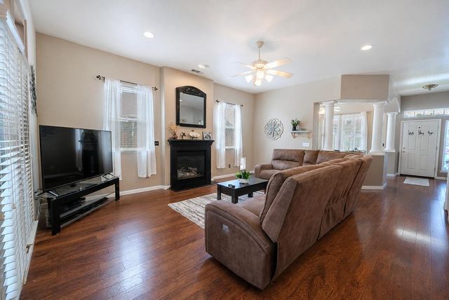 503 Franklin Ln, Ripon, CA 95366