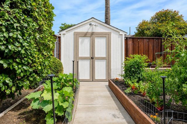503 Franklin Ln, Ripon, CA 95366