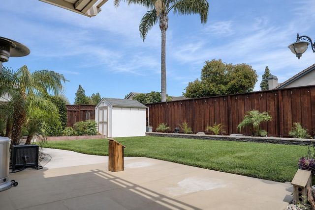503 Franklin Ln, Ripon, CA 95366