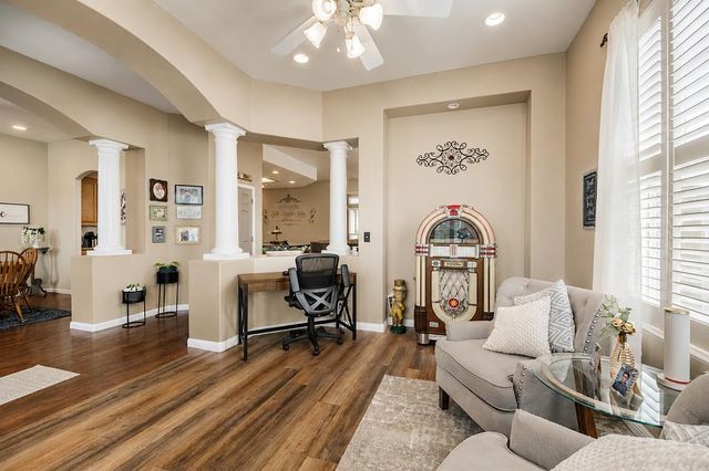 503 Franklin Ln, Ripon, CA 95366
