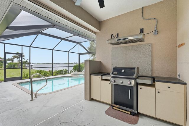 470 SPRING LAKE BOULEVARD NW, Port Charlotte, FL 33952