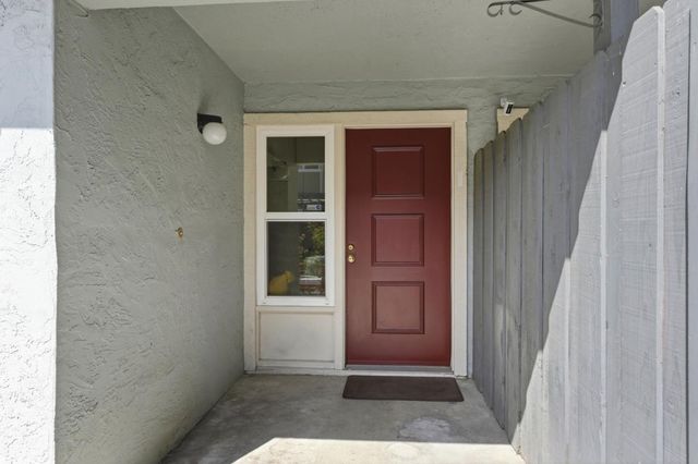 552 Crimsonberry Way, San Jose, CA 95129