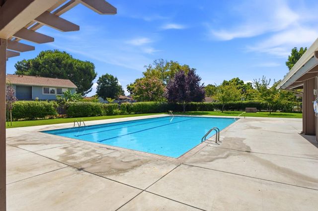 552 Crimsonberry Way, San Jose, CA 95129
