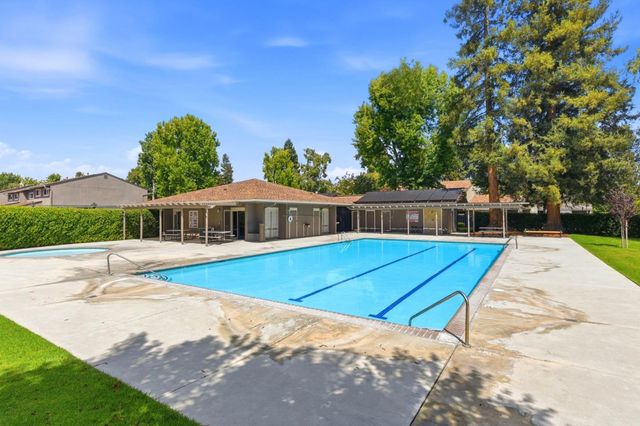 552 Crimsonberry Way, San Jose, CA 95129