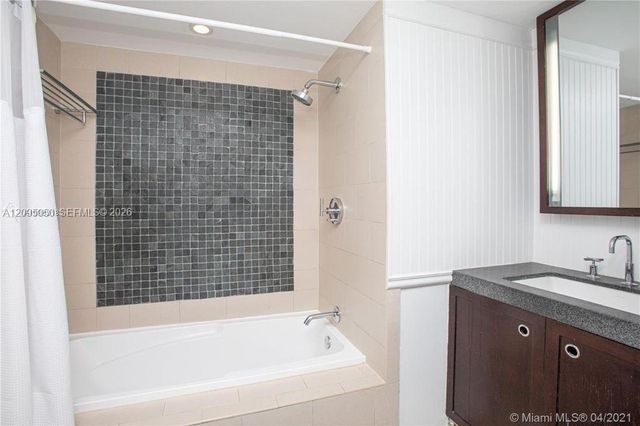 17315 Collins Avenue 2406, Sunny Isles Beach, FL 33160