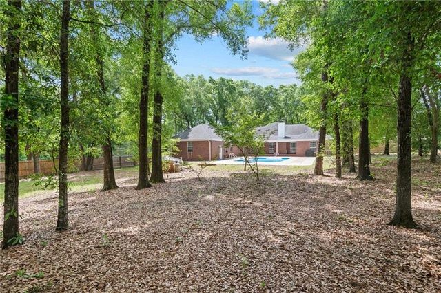8500 Vintage Woods Drive, Mobile, AL 36619