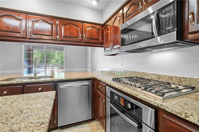 8500 Vintage Woods Drive, Mobile, AL 36619