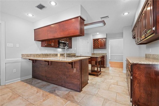 8500 Vintage Woods Drive, Mobile, AL 36619