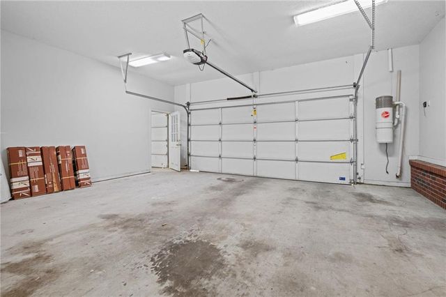 8500 Vintage Woods Drive, Mobile, AL 36619