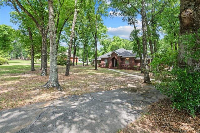 8500 Vintage Woods Drive, Mobile, AL 36619