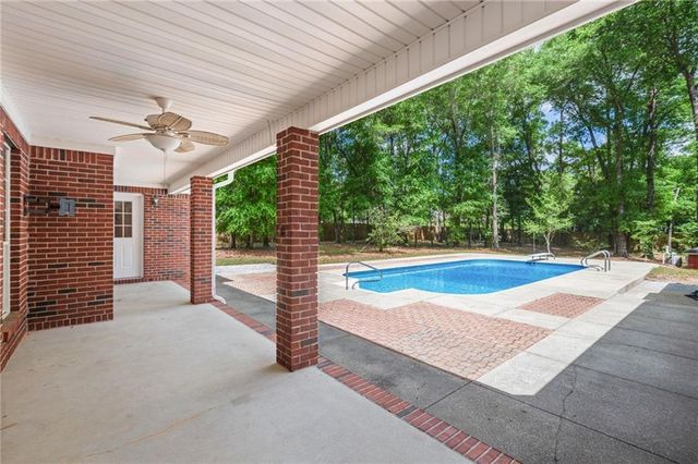8500 Vintage Woods Drive, Mobile, AL 36619