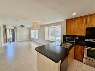 4855 Via Palm Lakes 912, West Palm Beach, FL 33412