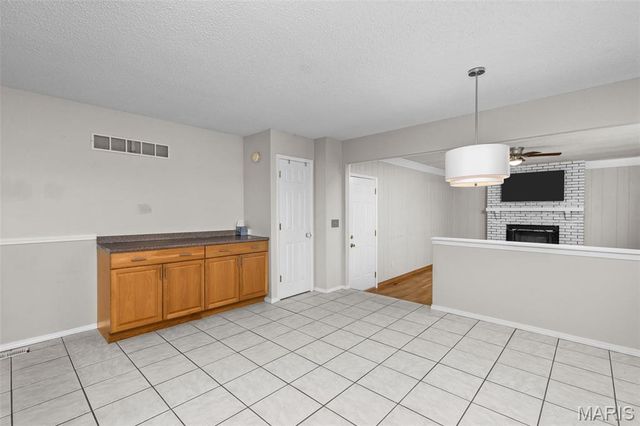 4677 Onondaga Trail, St Charles, MO 63304